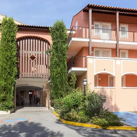 Résidence Le Hameau De Cap Esterel - Maeva - 4 Personnes - Sélection Mae-9301 * Saint-Raphaël